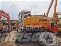 Hyundai R130WD 轮式挖掘机