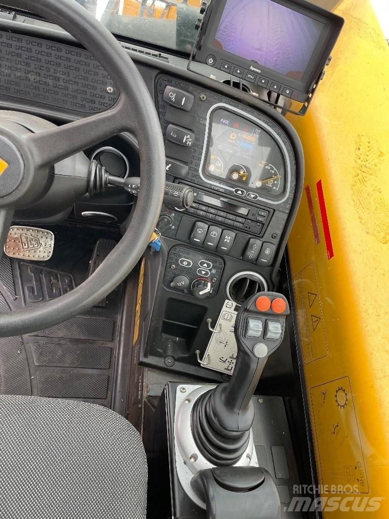 JCB 560-80 AGRI PLUS 电动叉车