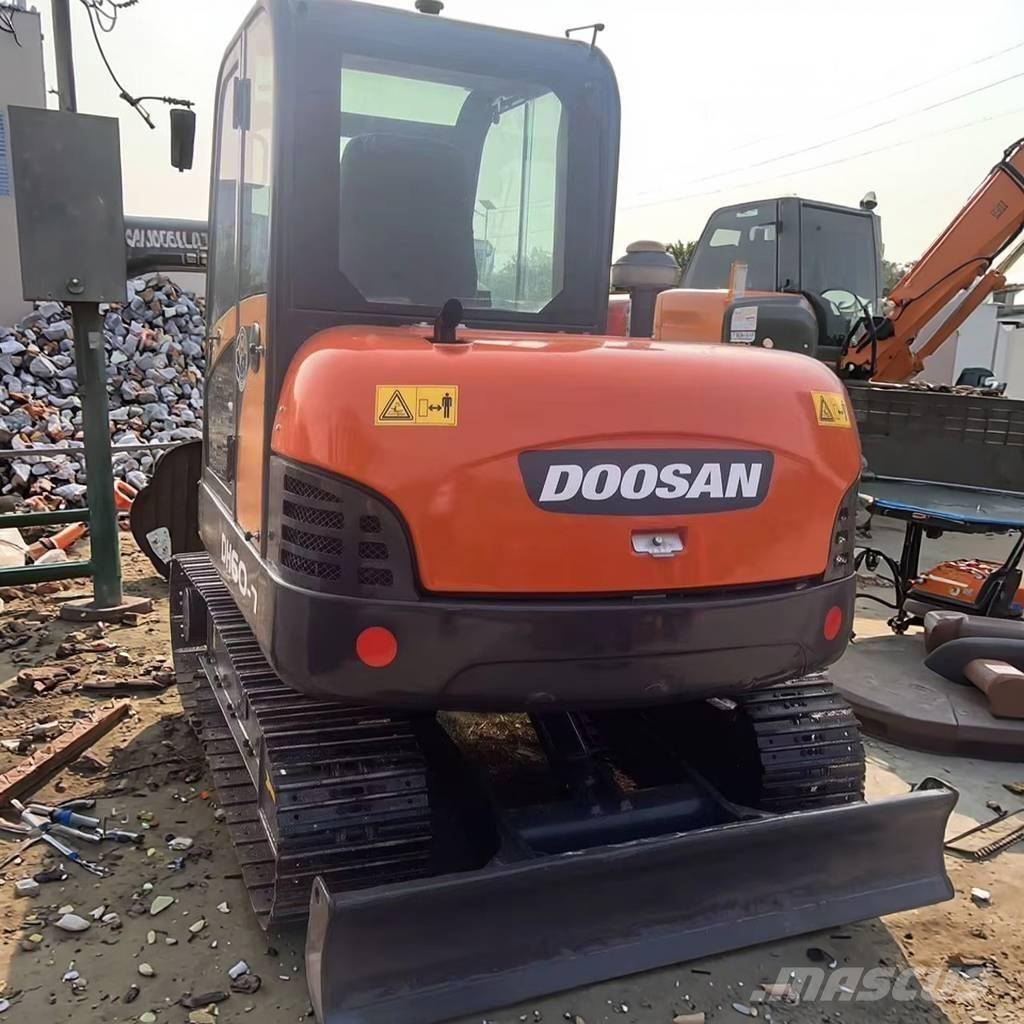 Doosan DH 60 小型挖掘机