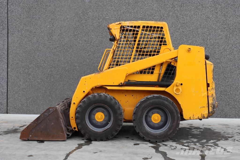 Bobcat S 130 小型装载机