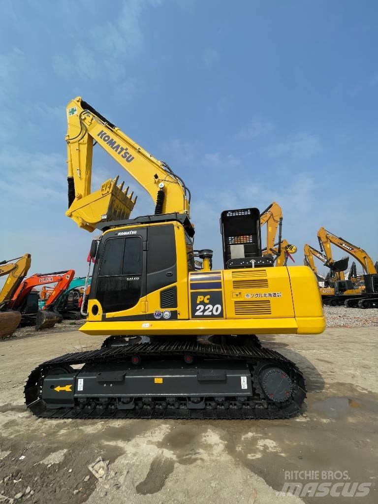 Komatsu PC 220 履带挖掘机