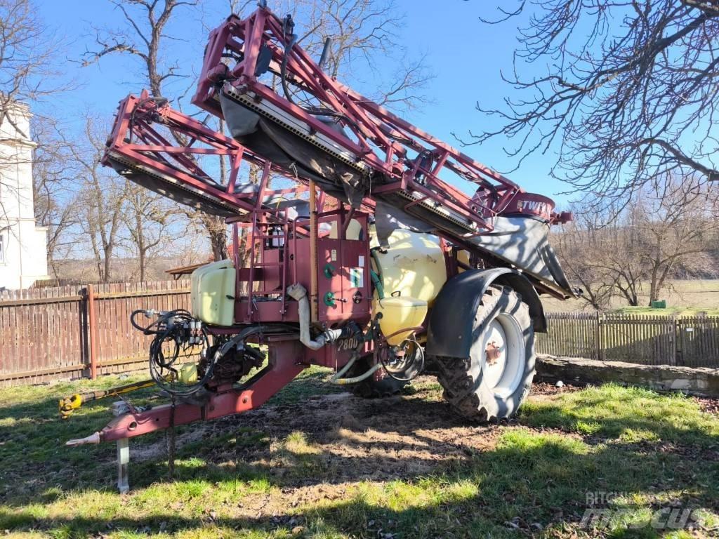 Hardi Commander 2800 牵引式喷雾机