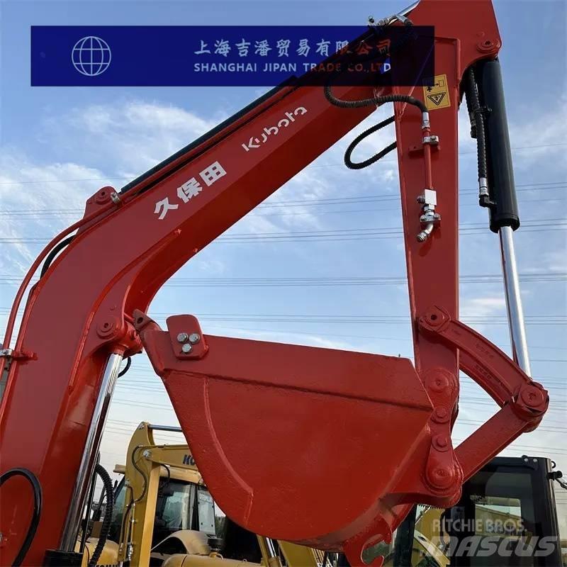 Kubota KX 155 中型挖掘机