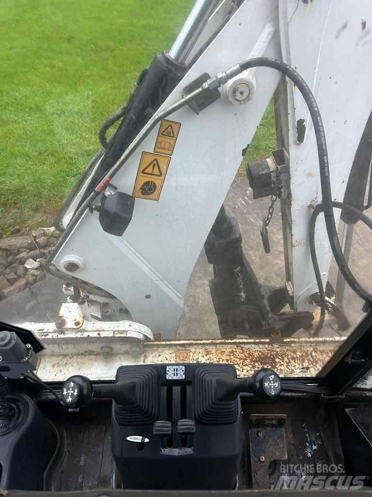 JCB 2CX 反铲装载机