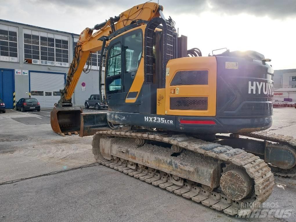 Hyundai HX 235 LCR 履带挖掘机