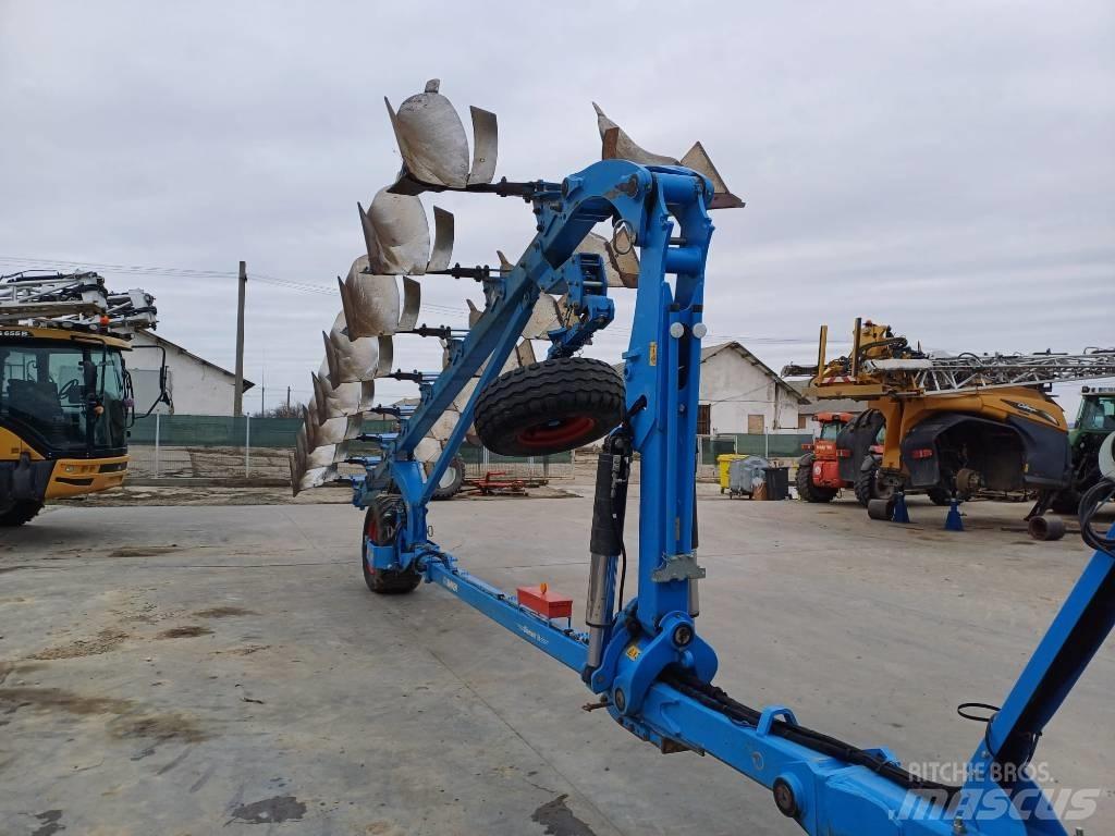 Lemken Diamant 双向犁