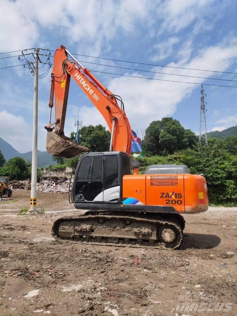 Hitachi EX 200-5 履带挖掘机