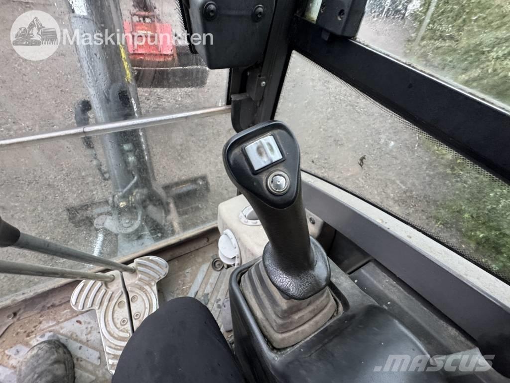 New Holland 8560 拖拉机/农用车