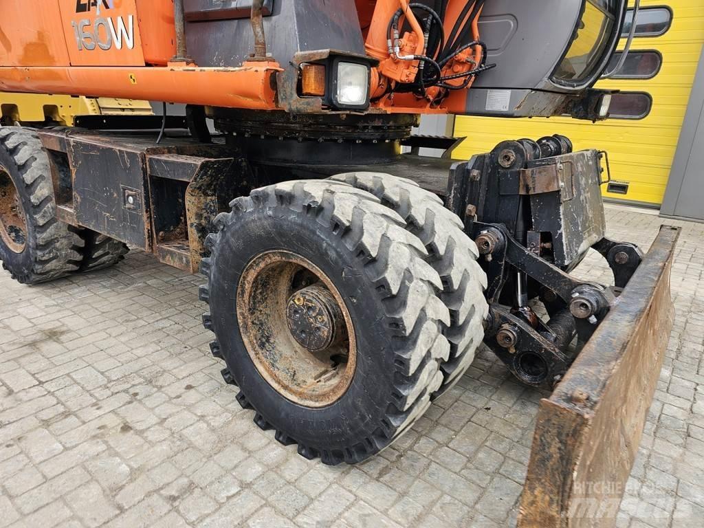 Hitachi ZX160W 轮式挖掘机