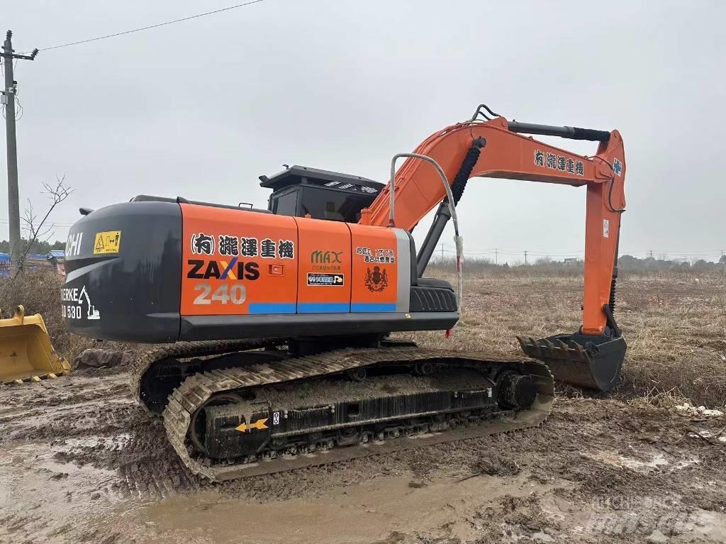 Hitachi ZX 240 履带挖掘机