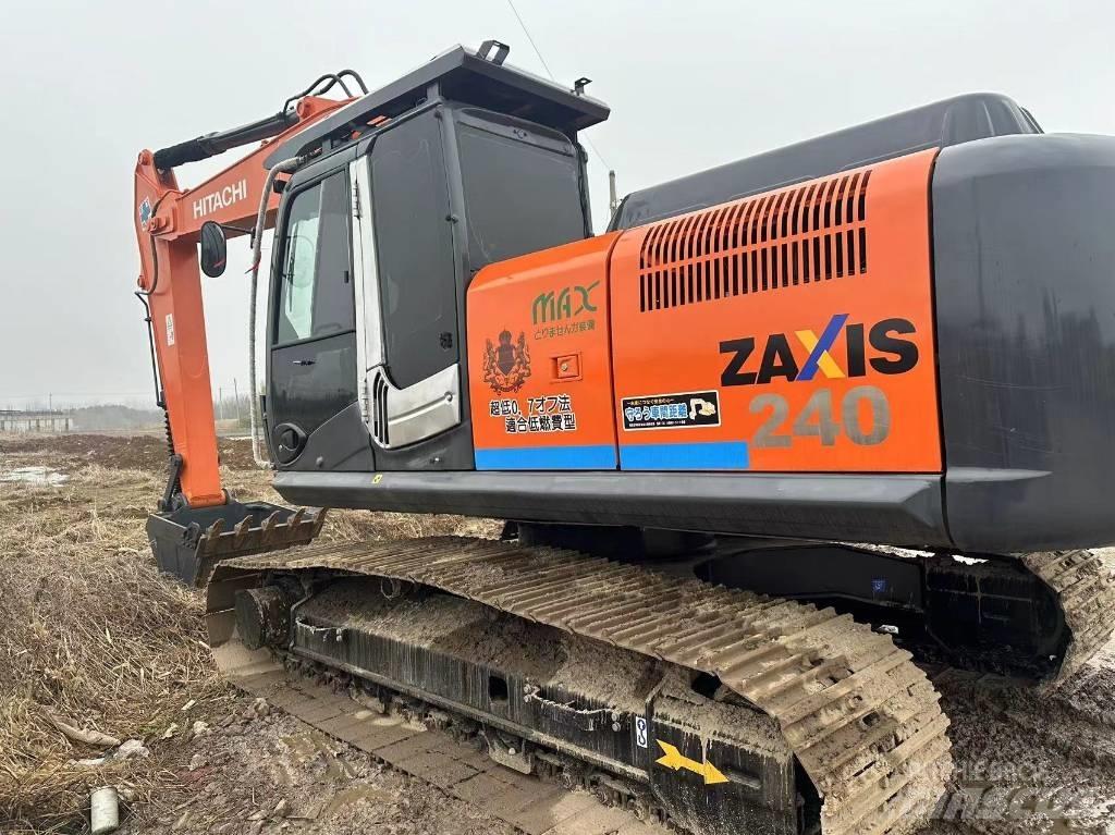 Hitachi ZX 240 履带挖掘机