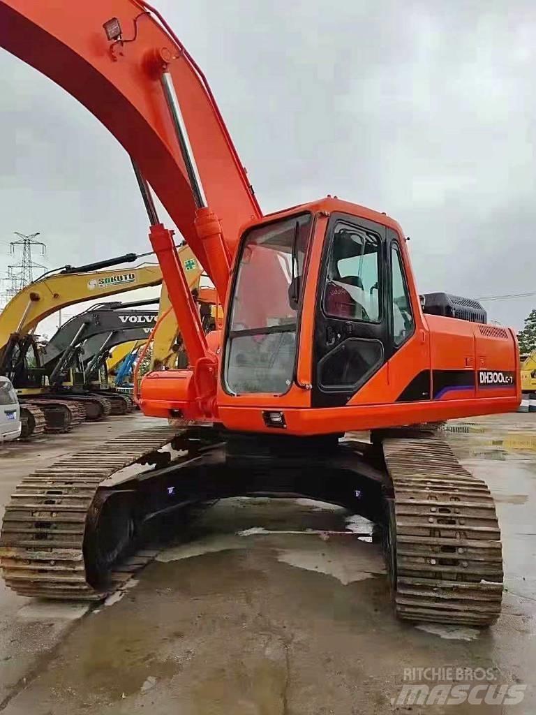 Doosan 300 履带挖掘机