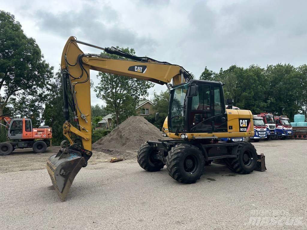 CAT M 313 D 轮式挖掘机