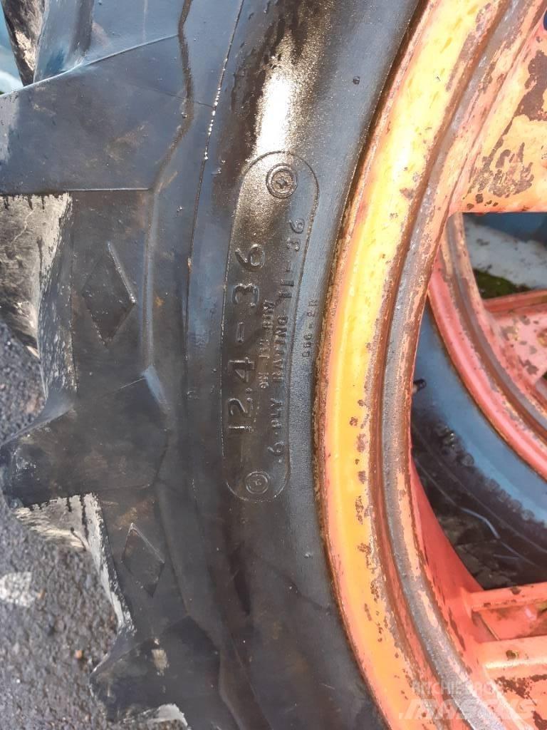 Goodyear 12.4-36 轮胎、车轮、轮圈