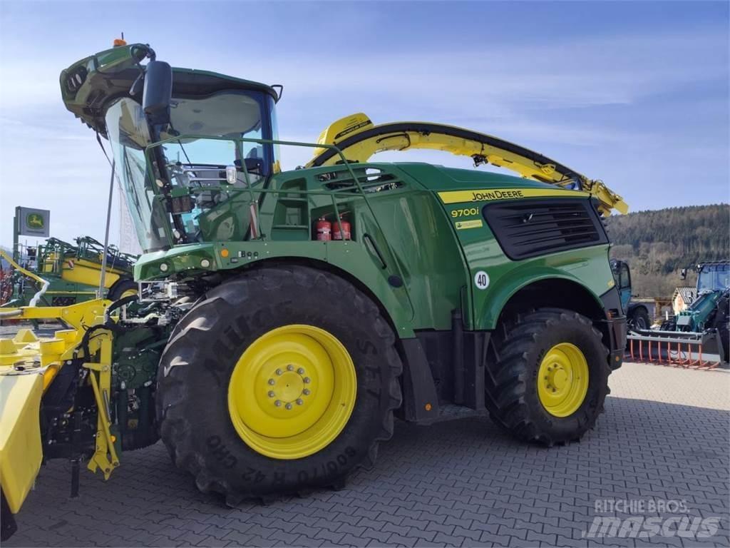 John Deere 9700i 自走式青贮饲料收割机