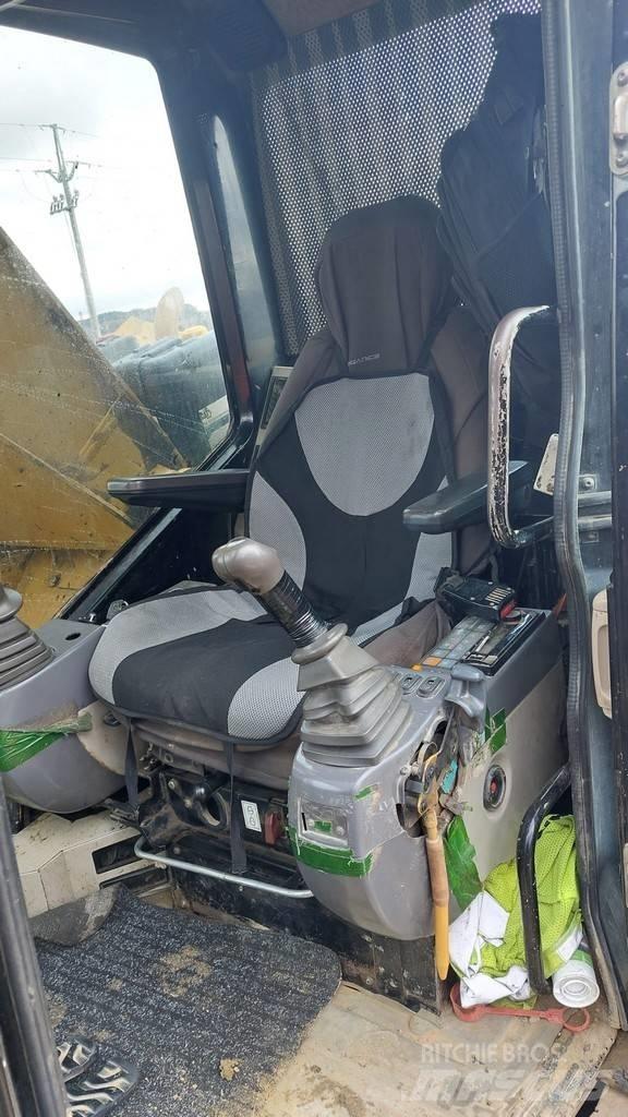 CAT 321 LCR 履带挖掘机