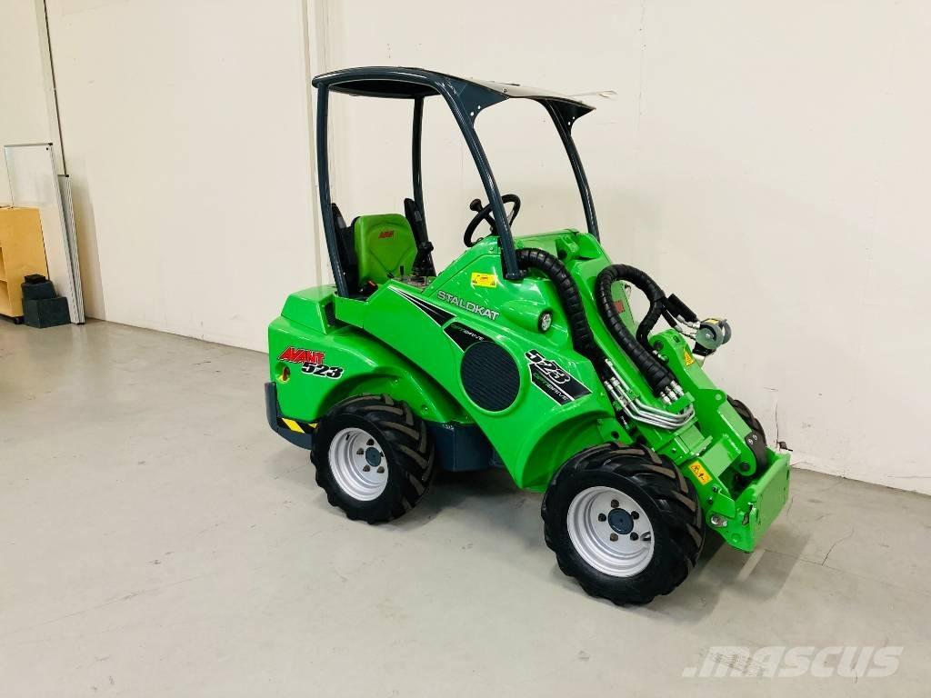 Avant 523 小型装载机