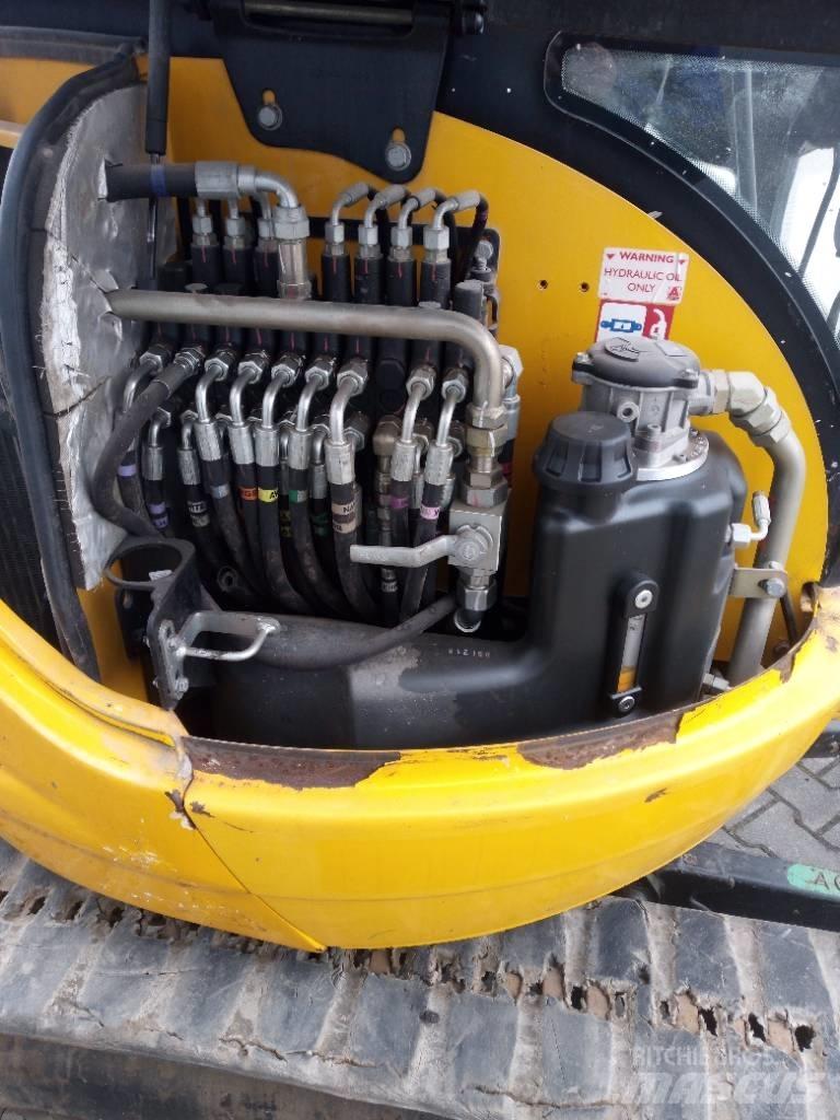 JCB 8030 小型挖掘机