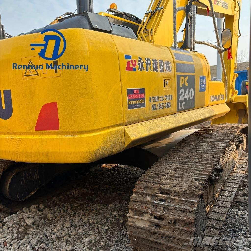 Komatsu PC 240 履带挖掘机