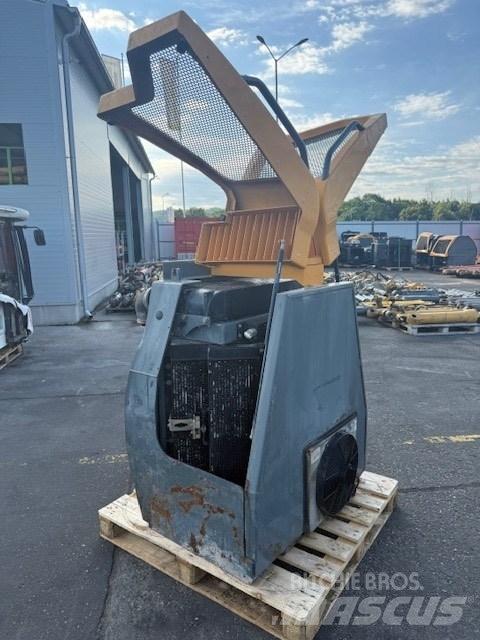 Liebherr L 556 散热器