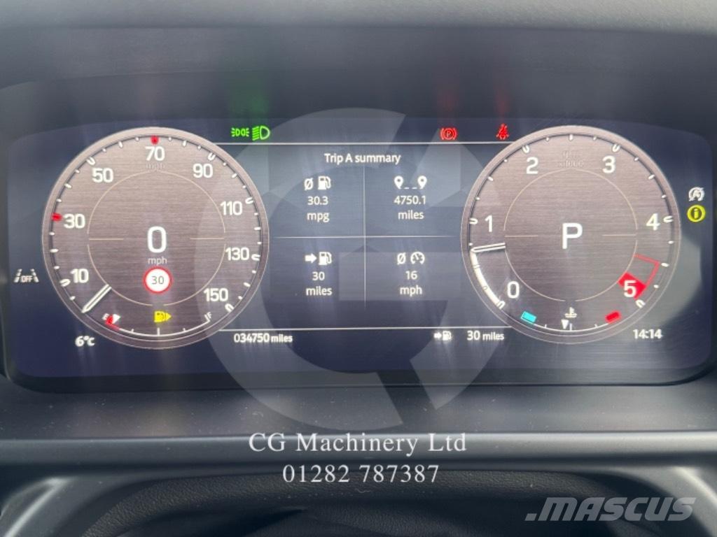 Land Rover Defender 大型面包车