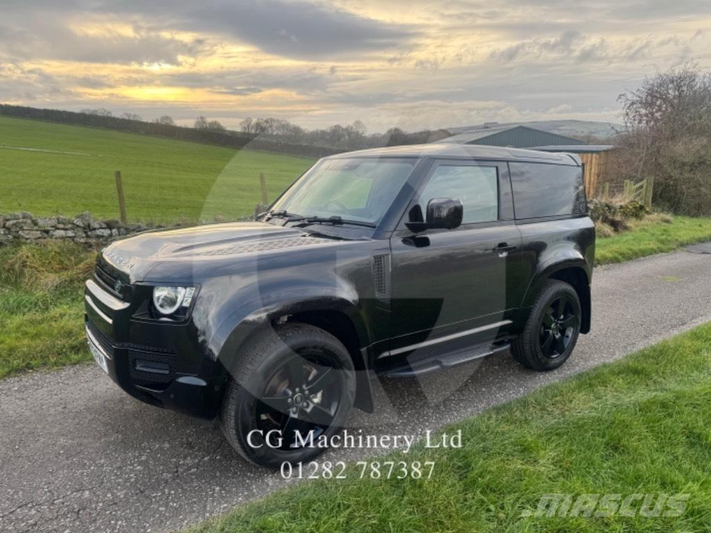 Land Rover Defender 大型面包车