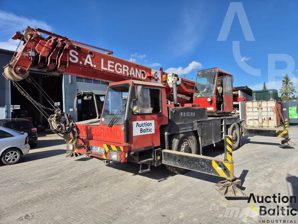 Liebherr UTM 526 起重车