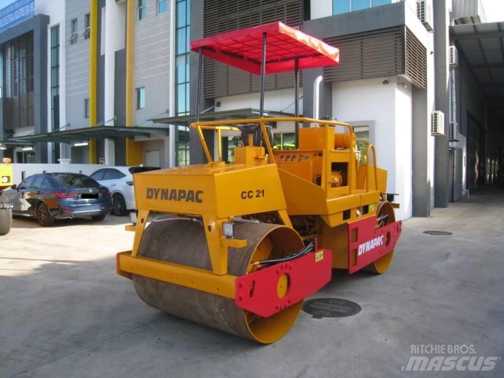 Dynapac CC 21 双轮压路机