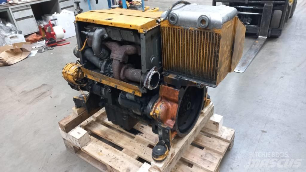Deutz BF4L913 发动机