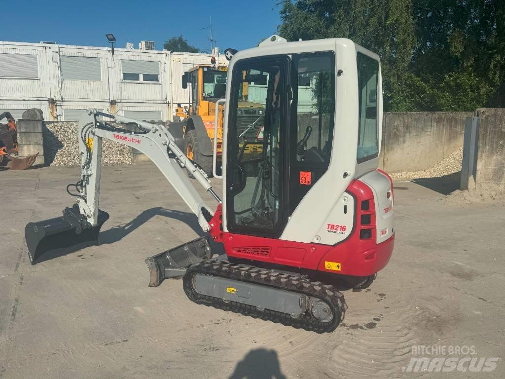 Takeuchi TB 216 小型挖掘机