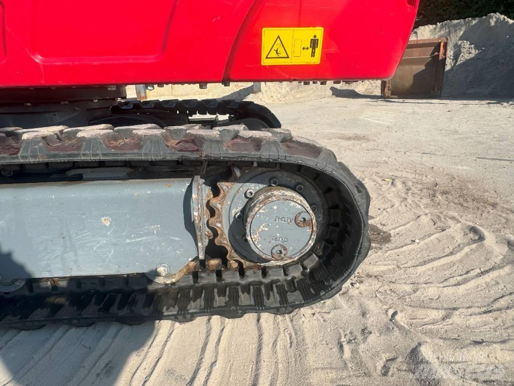 Takeuchi TB 216 小型挖掘机