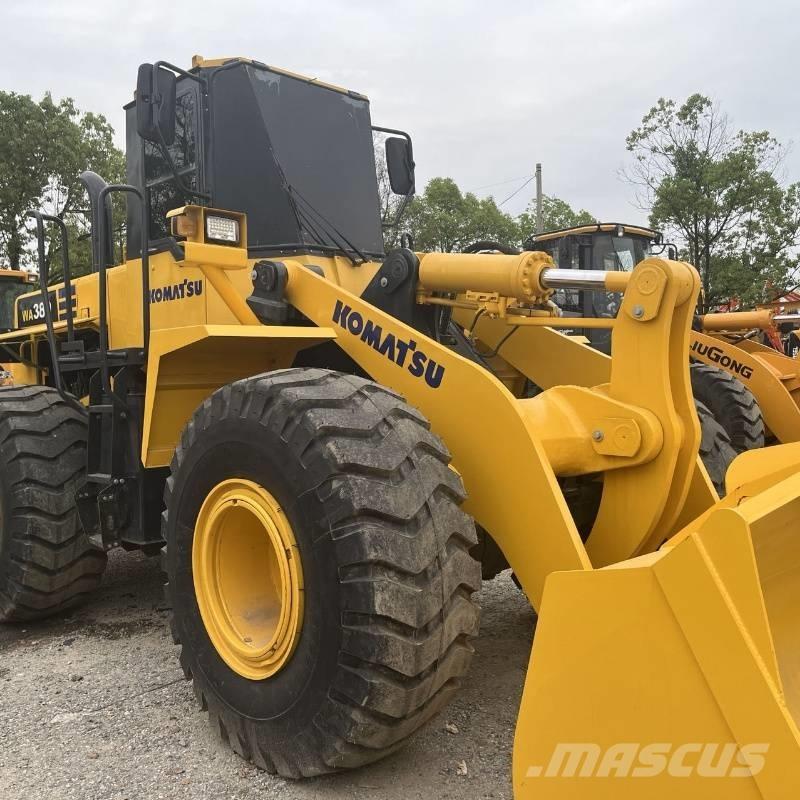 Komatsu WA 380 轮式装载机