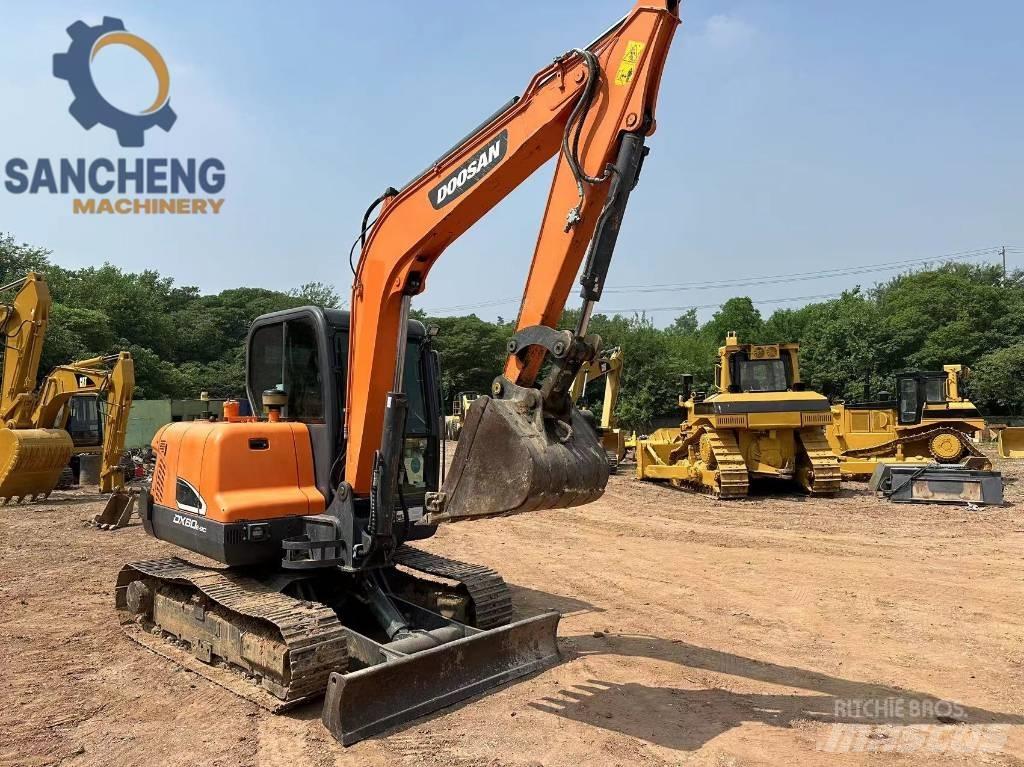 Doosan DX 60 小型挖掘机