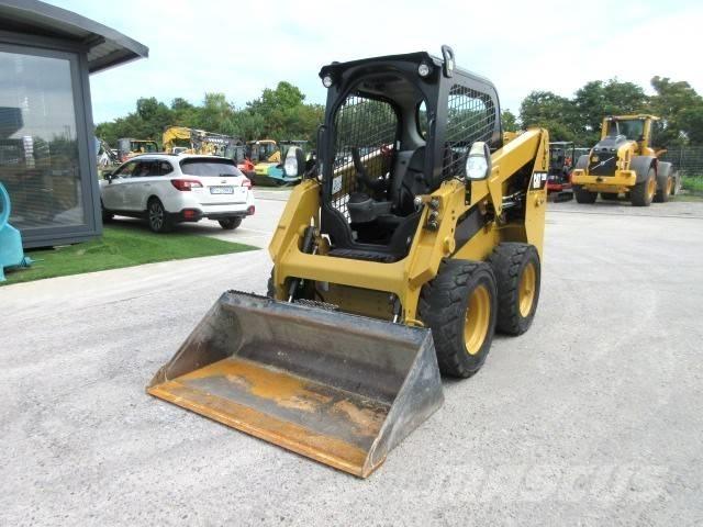 CAT 226 D 滑移装载机