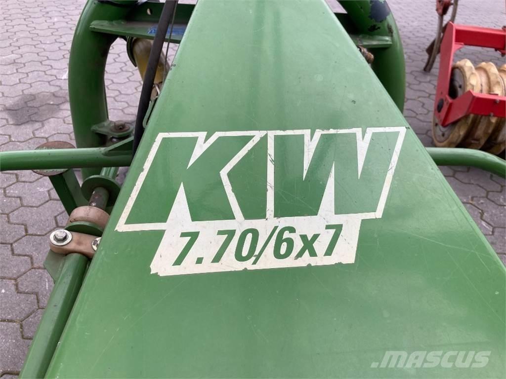 Krone KW 7.70 6x7 犁耙和摊草机