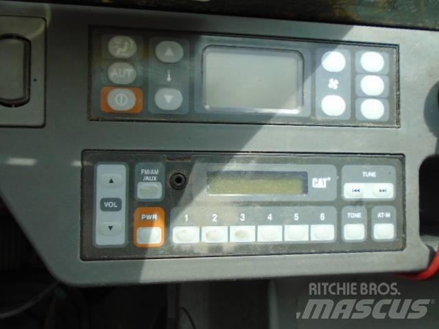 CAT 336 E 履带挖掘机
