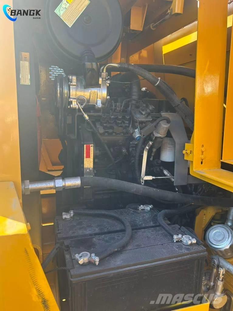 XCMG XD80E 双轮压路机