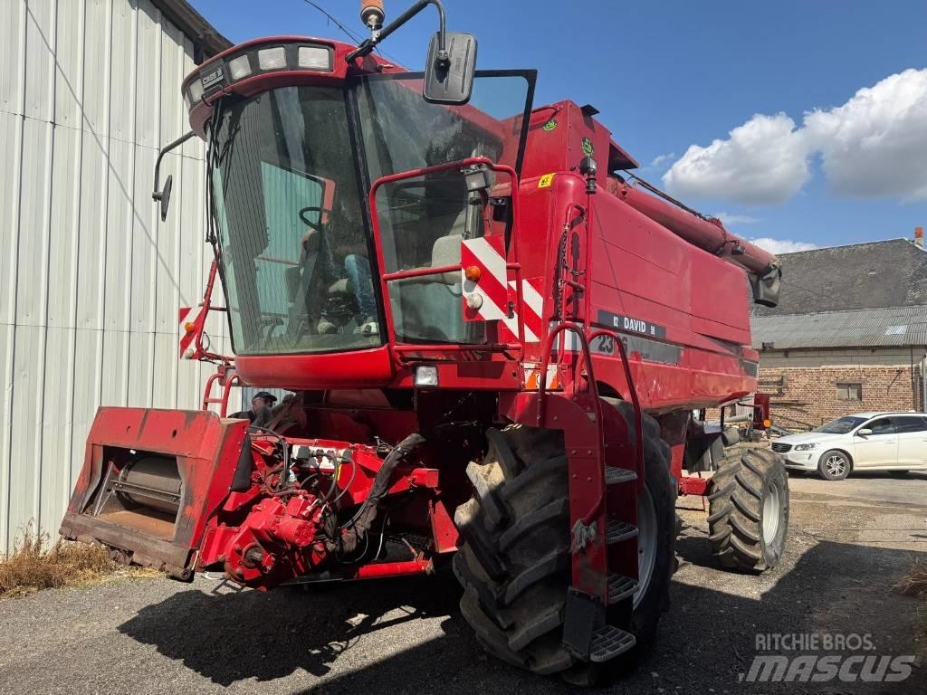 Case IH 2366 E 联合收割机