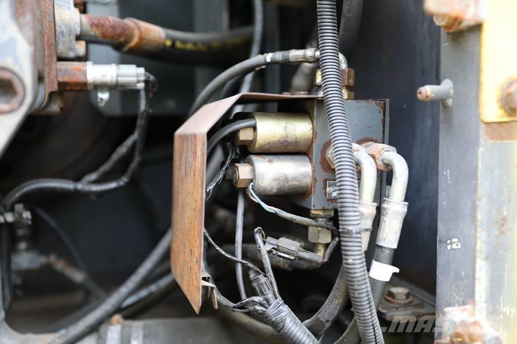 Sumitomo SH200A3 履带挖掘机