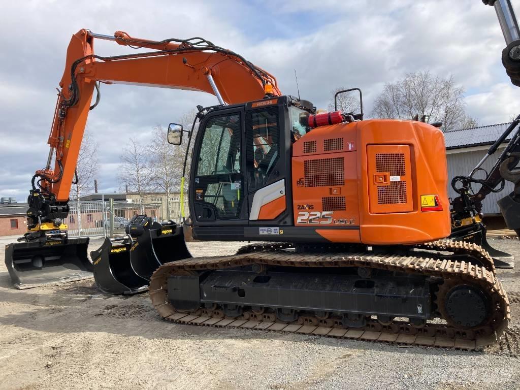 Hitachi ZX 225 US LC 履带挖掘机