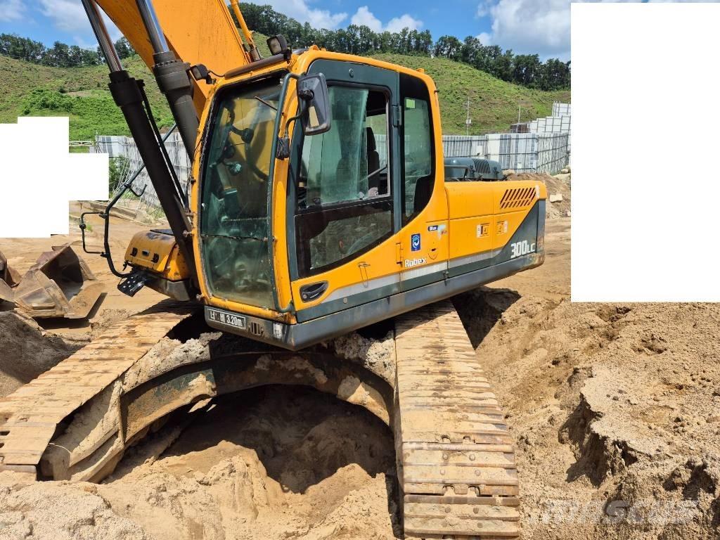 Hyundai Robex 300 LC 履带挖掘机