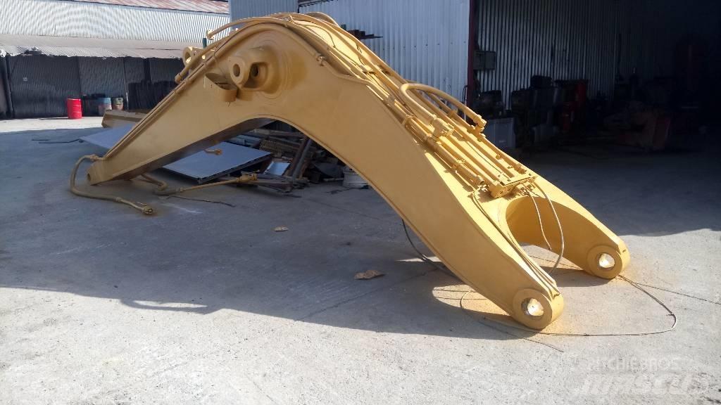 CAT 245 吊杆和铲斗