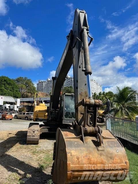 Volvo EC 220 DL 履带挖掘机