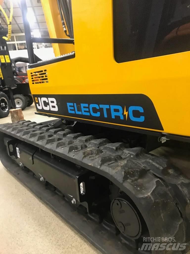 JCB 19C E-Tech 小型挖掘机