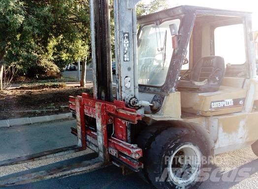 CAT DP 45 K 柴油叉车