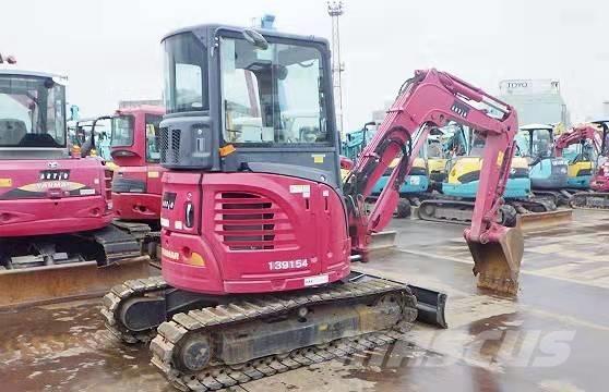 Yanmar VIO30 小型挖掘机
