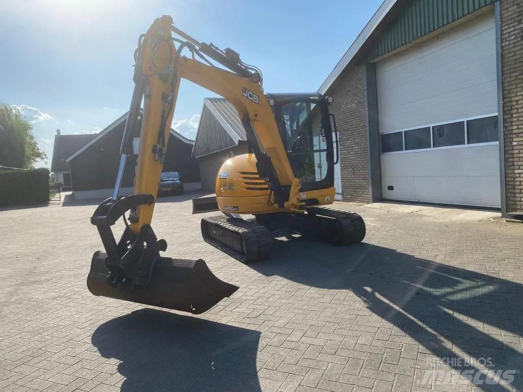JCB 8050 小型挖掘机