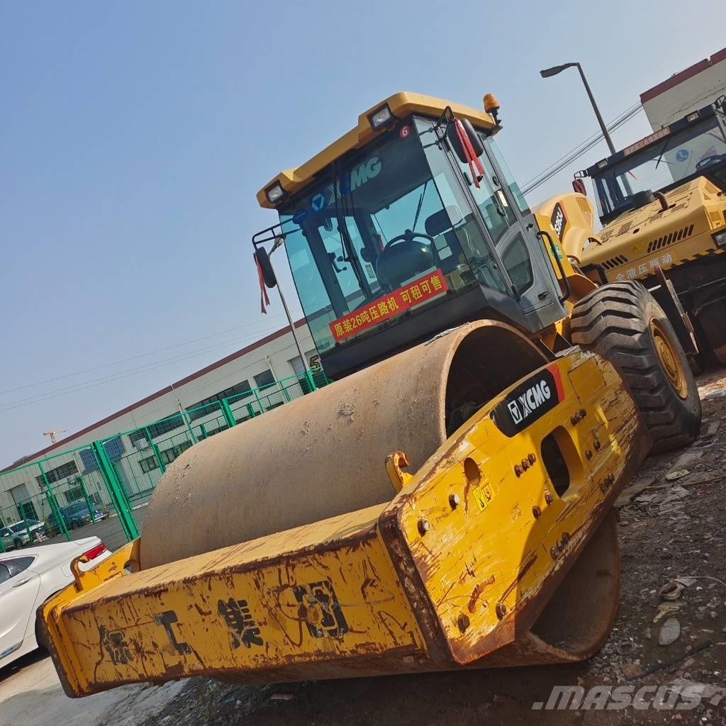XCMG XS263J 单轮压路机