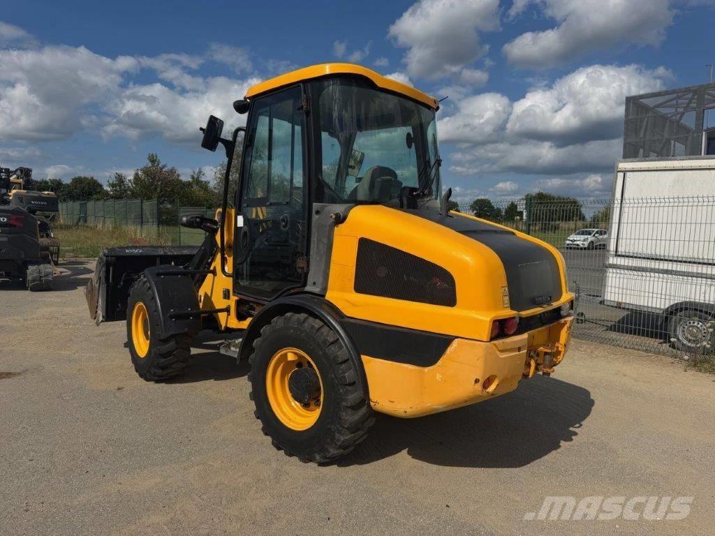 JCB 406 T4 轮式装载机