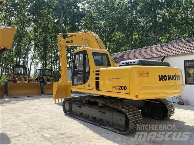 Komatsu PC 200-6 履带挖掘机